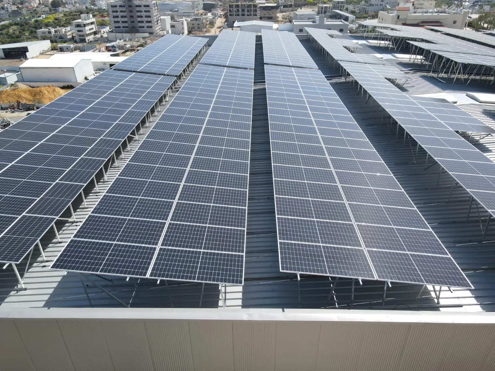 Capannoni con impianto fotovoltaico sul tetto nel distretto Padovano: ZIP, Alta e Bassa padovana